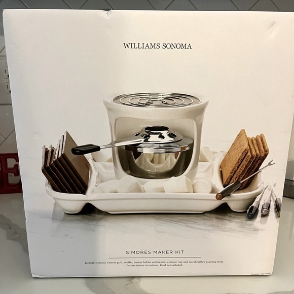 Willams Sonoma *NEW* S’mores Set - Picture 1 of 2